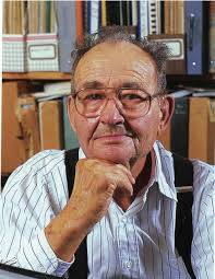 i Center for Coastal Studies: The First 25 Years