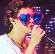 Love from millions of directioners worldwide! Birthday Quotes Quotes Happy Birthday Greetings Imagenes De Amor Happy Birthday Greetings Harry Styles Pictures Harry Styles Cute Harry Styles Wallpaper