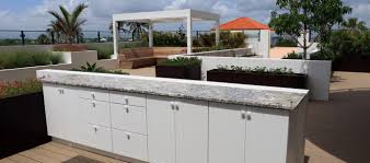 The stainless steel frame not only looks great, but easily supports a spanning countertop for added prep space. Tips For Building A Beautiful Outdoor Kitchen Arch City Granite Marble