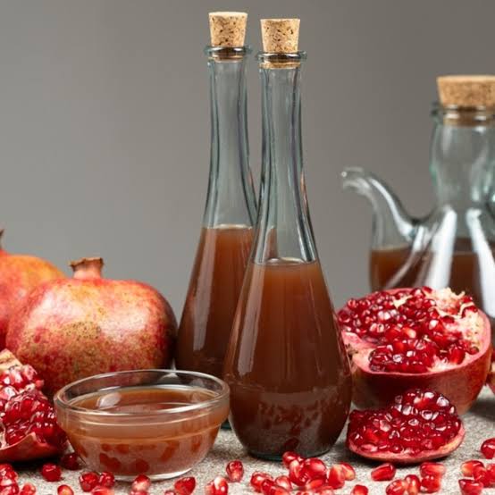 Nar Sirkesi Faydaları Nedir, Nasıl Yapılır? - Pratik, Nefis ve Kolay Yemek Tarifleri - Yemek.com