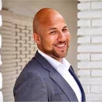 Evan Flores's Instagram, Twitter & Facebook