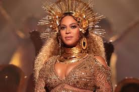 Beyonce has shared the first picture of herself with her twins to celebrate them turning one month beyonce wrote: Beyonce Has Reportedly Named Her Twins Rumi And Sir Carter Glamour