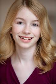 Sally-Anne Hunt was a treat to photograph. Such a natural! I just love  doing these headshots ♥