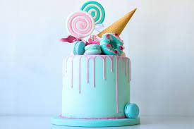 In this cake decorating tutorial i share my predictions for the top 10 cake decorating trends to try in 2021 and also show how to achieve each technique. Drip Cake Kurs Samstag 22 05 2021 Langenfeld Tortenboutique