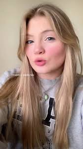 troy Bolton's dad is so hot and I'm just realizing this 12 years later...