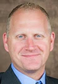 Janet Dearing's Instagram, Twitter & Facebook