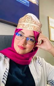 امانه لو أنا المعبقي وقد الأخت أفنان توركر لبست الكوفيه الزنجباري وفعلتا  نفس الركزة حقة حرام ما أتراجع لو يطير الصمعي