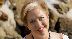 La Opinión de Almería: "El despertar de la sirena, un viaje al fondo de ti  mismo", de María Guerrero