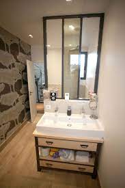 Idées de décoration de maison. Petite Salle De Bains Zen Et Moderne De 6m2 Cote Maison