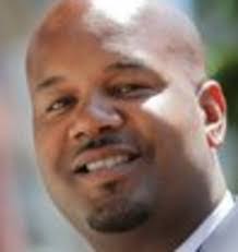 Chris Lilienthal's Instagram, Twitter & Facebook