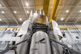 This Is The New Lunar Lander That Humans Will Eventually Use On The Moon In 2020 Lunar Lander Orion Spacecraft Moon Missions