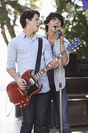 Découvre nick jonas et son rôle de nate dans camp rock 2 ! Nick Joe Jonas Camp Rock 2 Jonas Brothers Joe Jonas Nick Jonas