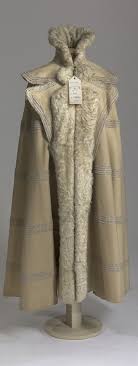 Winter Cape Belonging To Dowager Empress Maria Fyodorovna Made By Morin Blossier Paris France Circa 190 Ropa De Epoca Vestimenta De Epoca Vestidos De Epoca