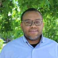 Damien Parker's Instagram, Twitter & Facebook