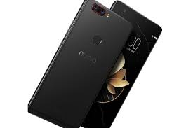 The ZTE Nubia Z17 is the first phone ...