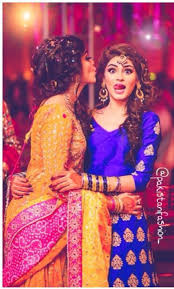 Besties Goals On Mehendi Function Bridal Poses Bridesmaid Photoshoot Bridal Photography Poses