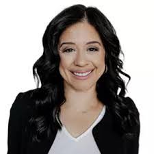 Laura Merrell's Instagram, Twitter & Facebook