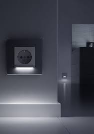 Gira Socket Outlet With Led Orientation Light Verlichting Ideeen Verlichting Lampen