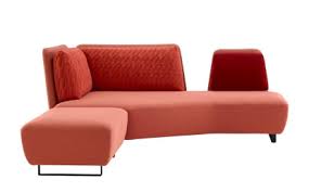 At hyannis country garden we understand how valuable it can be to have another set of eyes on many landscape situations. L Imprevu Nach Ligne Roset Archello