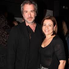 Η συνεργασία με τον αλέξανδρο σταύρου και τα χριστούγεννα που άλλαξαν. H E3odos Ths Oikogeneias Stayroy Syn Kapoies Akoma Fwtografies Ths Agaphmenhs Mariannas Toymasatoy Instyle Gr