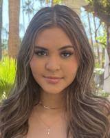 Taryn Pollock's Instagram, Twitter & Facebook