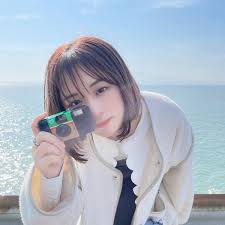 気(き)になる • (ki ni naru) intransitive godan (stem 気(き)になり (ki ni nari), past 気(き)になった (ki ni natta)). ãªãˆãªã® On Twitter ãŠä»•äº‹ã§æµ·è¡Œã£ãŸã¨ãã®