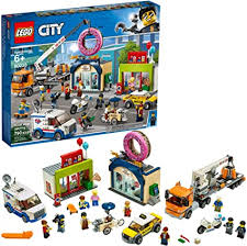 The lego movie juego play 4. Amazon Com Lego City Donut Shop Opening 60233 Store Opening Build And Play With Toy Taxi Van And Truck With Crane Easy Build With Minifigures For Boys And Girls 790 Pieces Toys