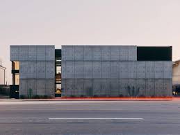 Carbon Beach House: A Stunning Oasis in Malibu