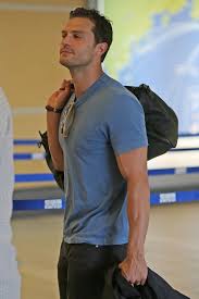 James peter maxwell dornan (is an actor, model and musician from northern ireland. Jamiedornan In Vancouver Airport June 30 2016 Cincuenta Sombras De Grey Cincuenta Sombras Sombras De Grey