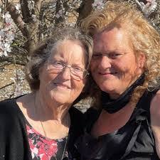 Vance Bell's Instagram, Twitter & Facebook