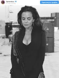 Jun 20, 2021 · настя каменских. Nastya Kamenskih Vylozhila V Instagram Cherno Beloe Foto S Glubokim Dekolte