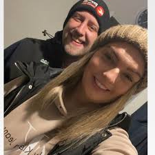 Ok. Made color samples for some jewelry I'm gonna make. Poured the extra in  to this and the white is stuck. Not the part of the mold that matters but  how did