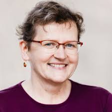 Francine Arroyo's Instagram, Twitter & Facebook