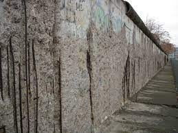Die neue regierung kündigte reformen und vertragsgemeinschaft mit der brd an. Warum Wurde Die Berliner Mauer Gebaut Einfach Erklart