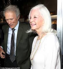 The Many Loves And Children Of Clint Eastwood Daily Mail Online Dina ruiz quiere una pensión del actor y la custodia de su hija de 16 años, morgan. clint eastwood