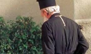 Η γάτα ιμαλαΐων είναι ένα είδος μακρύτριχης γάτας, πανομοιότυπης με την γάτα περσίας. Bolos Ti Eipe O Iereas Poy Skotwse Gata Me Skoypo3ylo Astratv