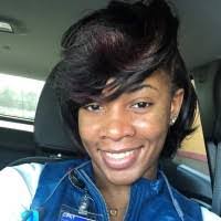 Amber Mull's Instagram, Twitter & Facebook