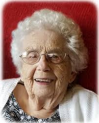 Melanie Timmons's Instagram, Twitter & Facebook