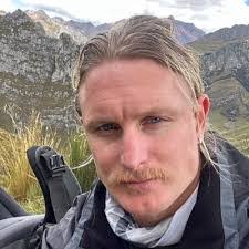 Ale Guillen's Instagram, Twitter & Facebook