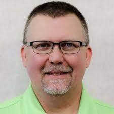 Lowell Hewitt's Instagram, Twitter & Facebook