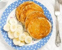 Pancakes A La Puree De Banane Sans Farine Pour Regime Chrononutrition Www Fourchette Et Food Food And Drink Healthy Cooking