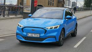 Through dc fast chargers and the fordpass™ charging. Elektro Ford Mach E Soll Spater In Europa Starten Ecomento De