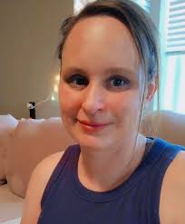 Hi. My name is Melanie. A single mom of an 11 year old son. Working