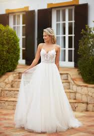 Maybe you would like to learn more about one of these? Prinzessinnen Brautkleider Schone Prinzessin Hochzeitskleider Tres Chic