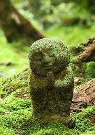 This Is My Favorite Little Guy Japanischer Garten Buddha Garten Gartengestaltung