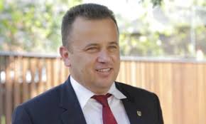 Condiții de participare la lecțiile de educație fizică și sport. Elevii Din Clasa A 5 A Vor Avea Manual Si La Sport Anunta Ministrul Educatiei Hotnews Mobile