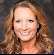 Welcome to Murray, Julie Kale! Ms. Kale will be joining the Murray family  as our Instructional facilitator this year. Hello, Webb A. Murray  Elementary Family! I am beyond excited to join the