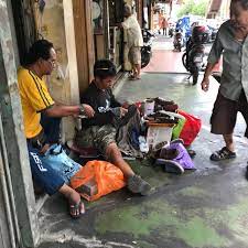If you want to learn tukang kasut in english, you will find the translation here, along with other translations from malay to english. Sabaruddin Tukang Kasut Setapak Tailor Shop