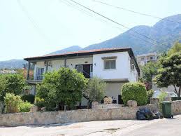 Müstakil ve bahçeli bir eve sahip olmak sanıldığı kadar zor olmayabilir. Kibris Lefkosa Baspinar Satilik Mustakil Ev Fiyatlari Hangi Ev