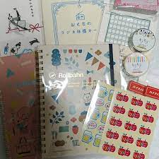 marble0123 instagram 先週 文具女子博に行きました マステはもう増やさないと思ってたのに増やしてもーた 私なんてまだかわいい方の買い物よ 笑 チケットや入場列システム良かったなー メルカリでノートが高値で転売されててうーむって感じ 文具女子博